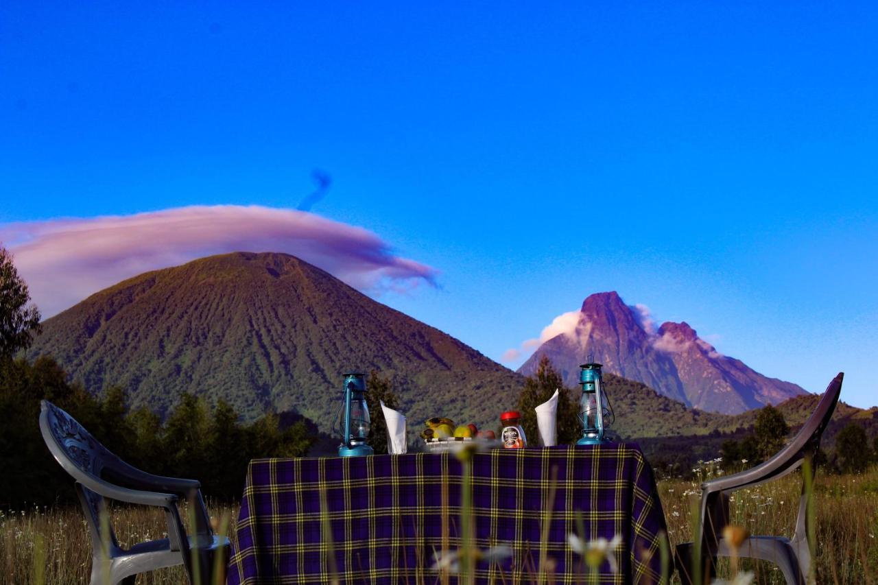 Under Volcanoes View Guest House Nyarugina Extérieur photo